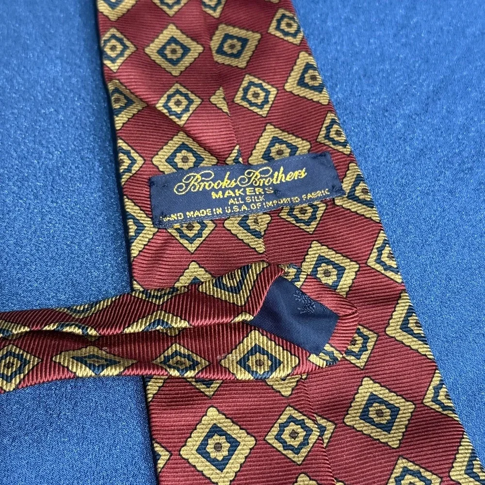 Brooks Brothers Makers Mens Silk Tie Red Gold Blue Geometric Made USA